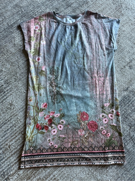 unbranded Dresses & Skirts - Floral Print Short Sleeve Dress in Dusty Blue and Pink
